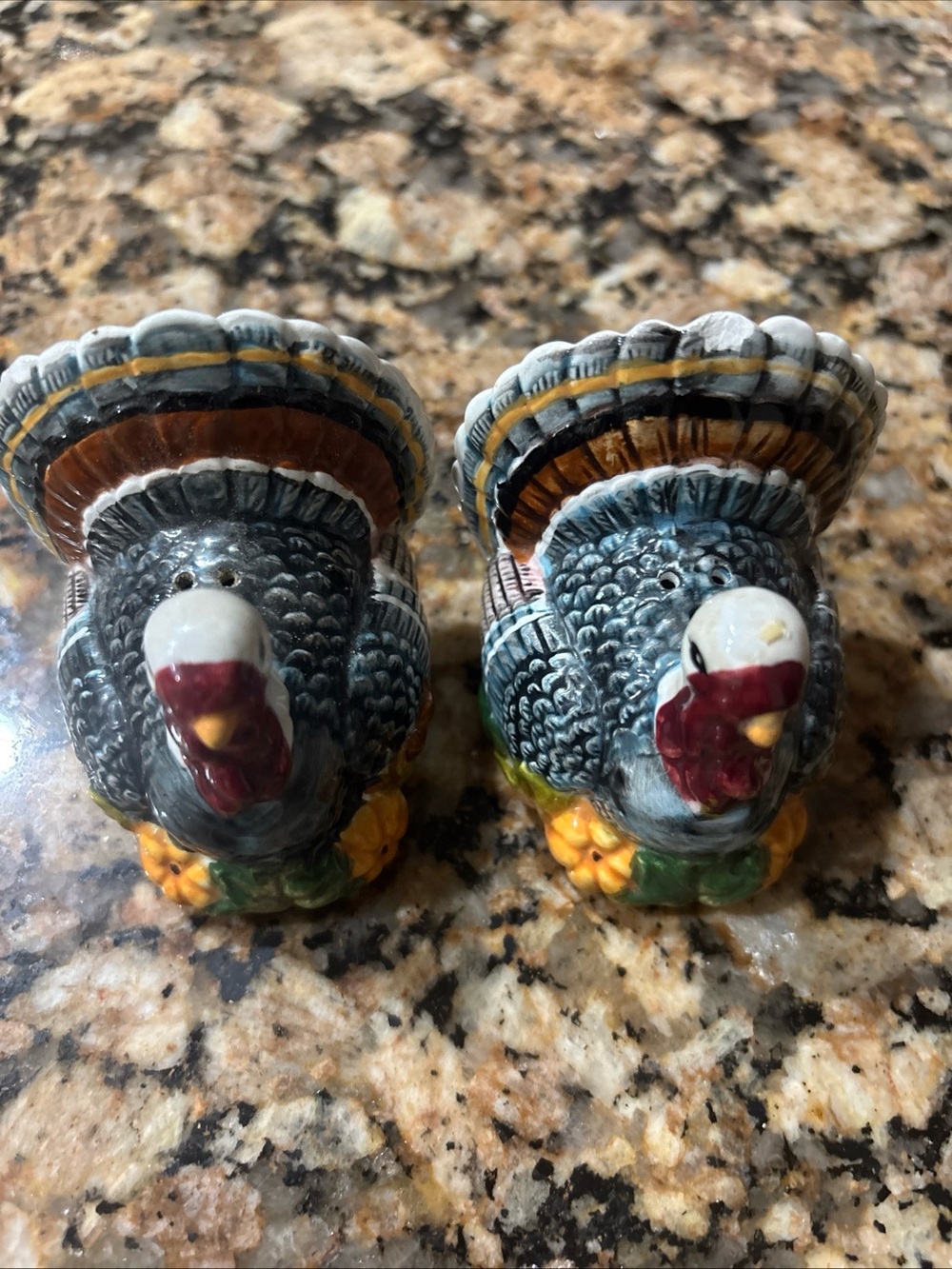 Hand-Painted Turkey Salt and Pepper Shaker Set - Gray and Maroon